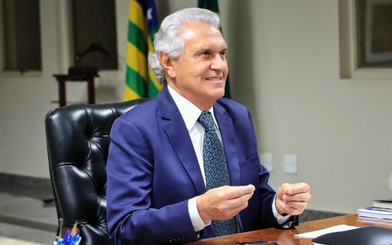 Caiado defende união e eleitor define 2º turno