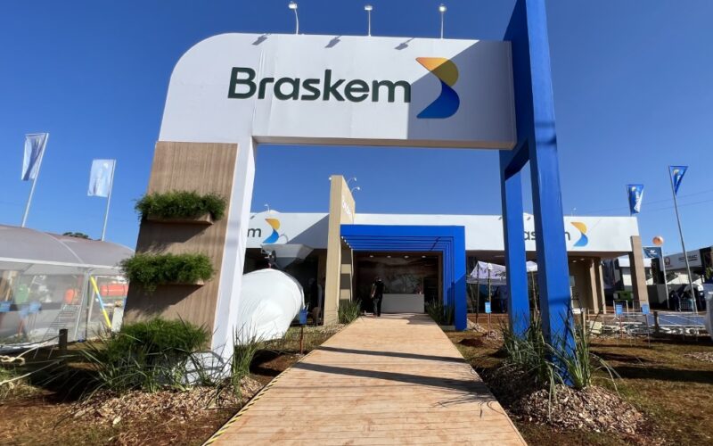 Petrobras abdica de preferência e firma acordo na Braskem