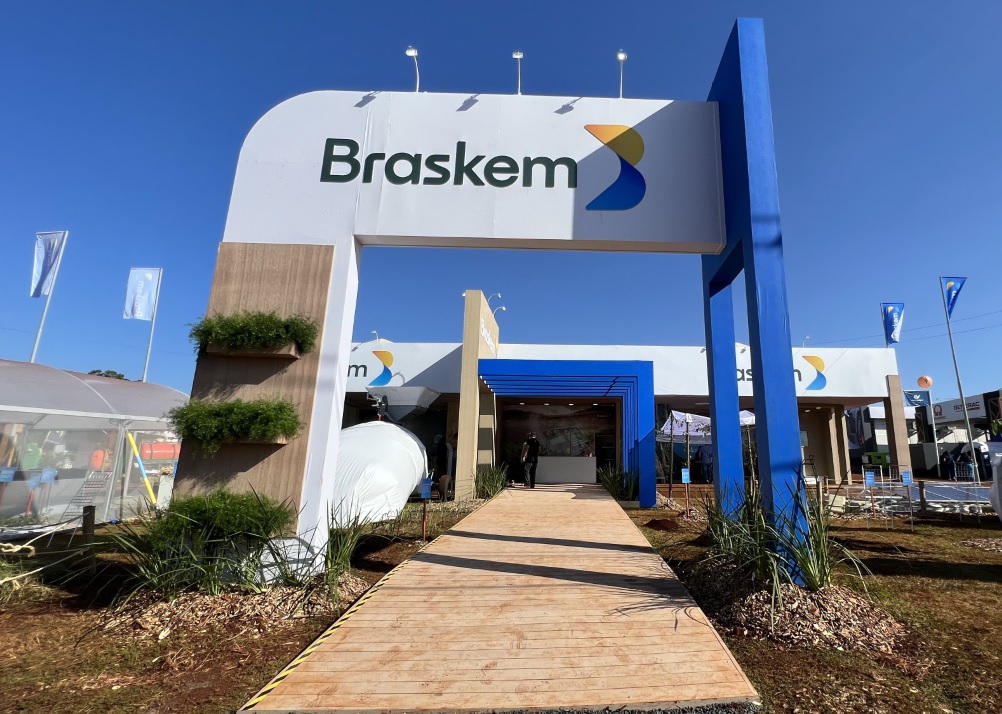 Petrobras abdica de preferência e firma acordo na Braskem