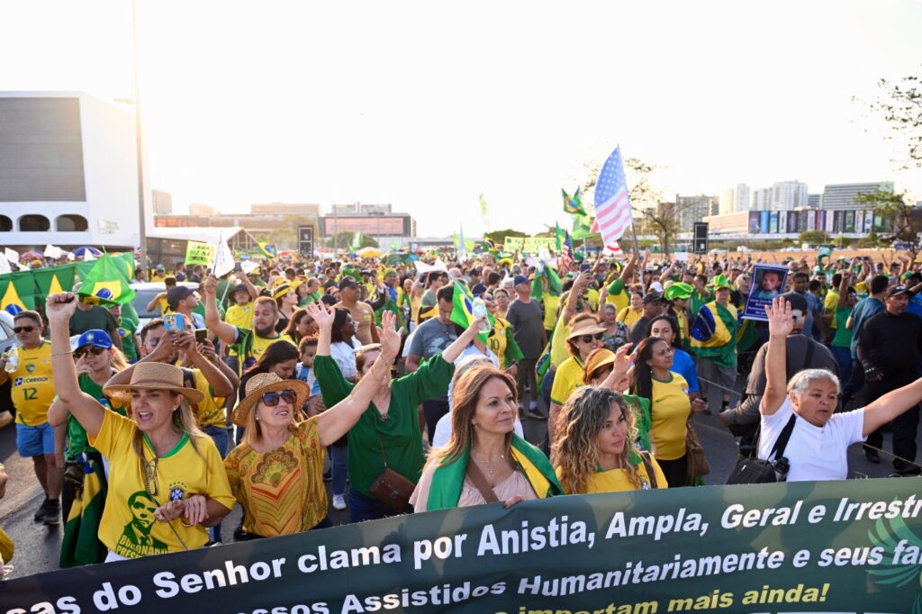 Presos do 8/1 esperançosos com veto à dosimetria