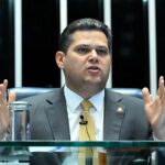 Alcolumbre evita calendário para PEC 6x1 e empresários pedem adiamento