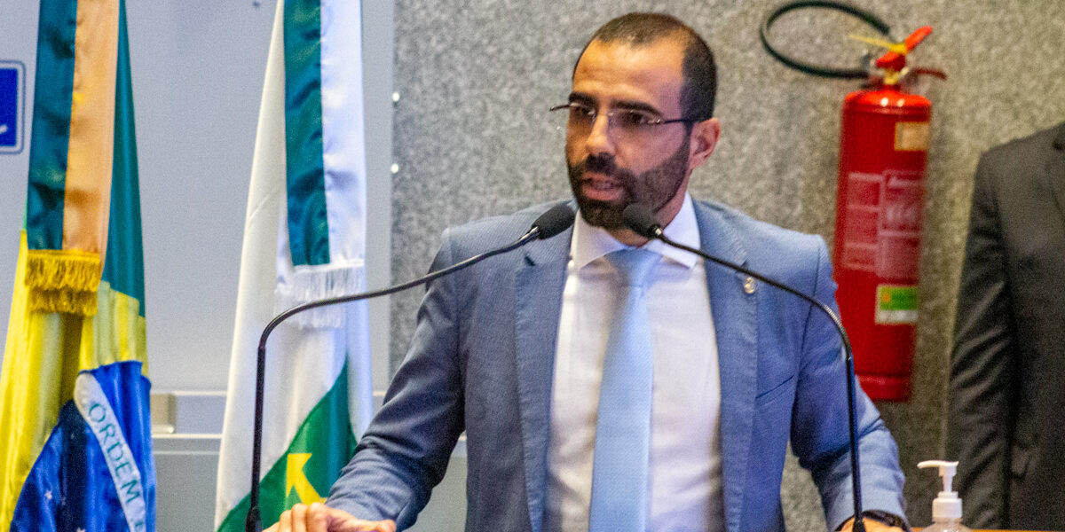 Manzoni lança candidatura a deputado federal com apoio de Bia Kicis e Michelle Bolsonaro