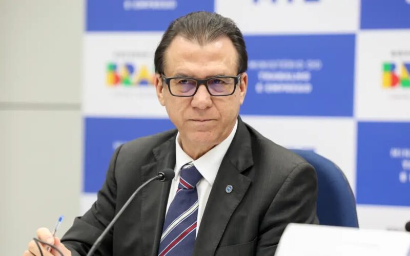 Marinho cobra Congresso por fim da 6x1 e apps