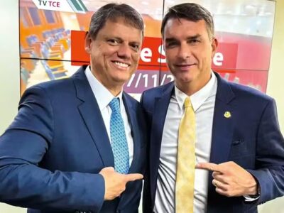 Tarcísio endurece tom e cobra explicações de Flávio sobre caso Master