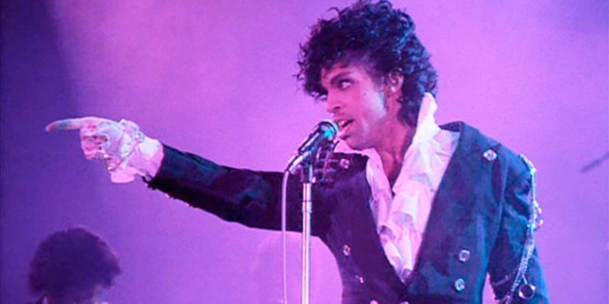 Prince: novo disco póstumo “Timeless” traz inéditas e raridades