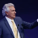Caiado compara Lulinha a Flávio Bolsonaro: ‘O rei protege o príncipe’