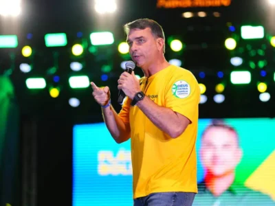 Flávio diz que aceitará resultado e vê TSE diferente de 2022