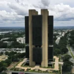 BC corta Selic para 14% e mantém ciclo suave de queda