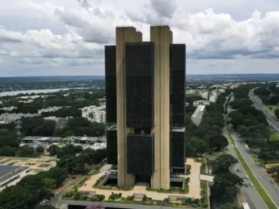 BC corta Selic para 14% e mantém ciclo suave de queda