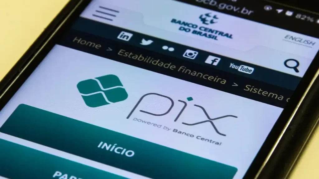 Maquininha ou Pix? O que muda no caixa do MEI