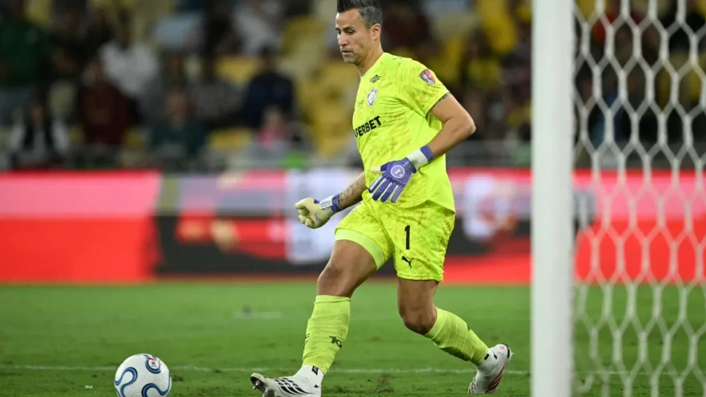 Flu vira nos acréscimos e derruba líder Palmeiras no Maracanã